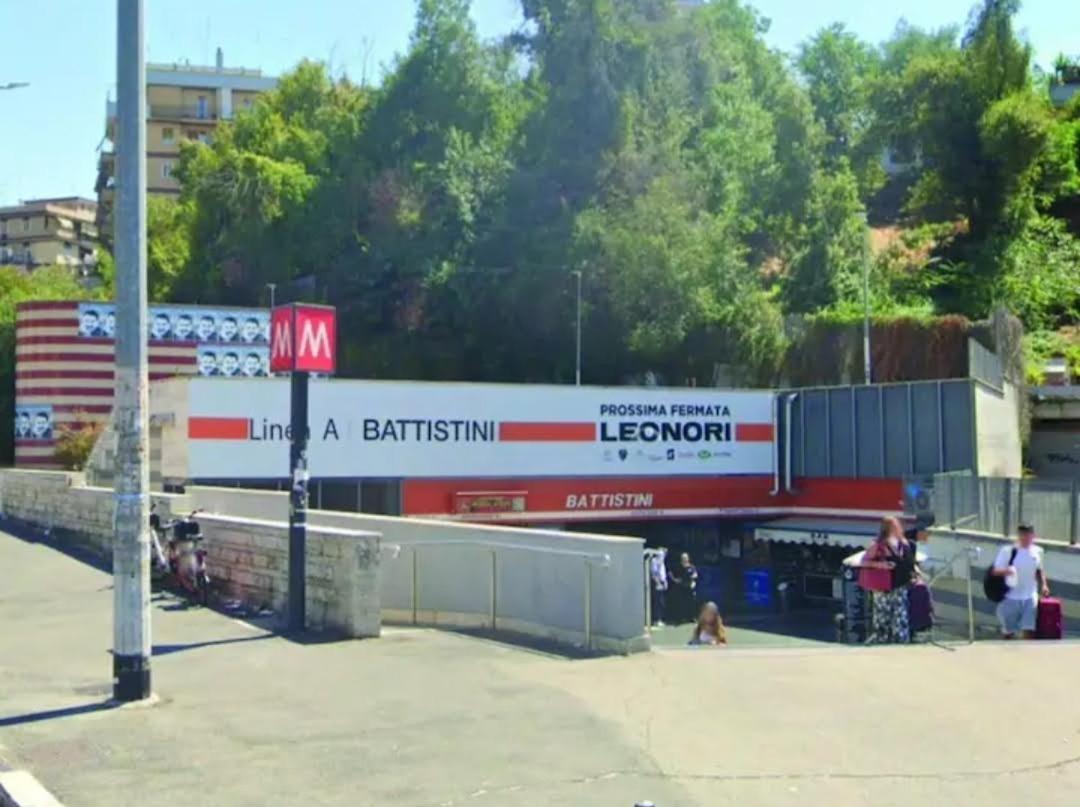Urban Welcome Metro Battistini ローマ エクステリア 写真